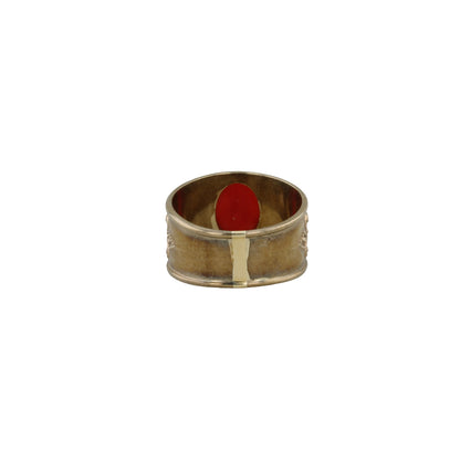 Gelbgoldring mit Koralle