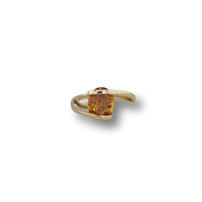 Gelbgoldring mit ovalem geschliffenem Citrin