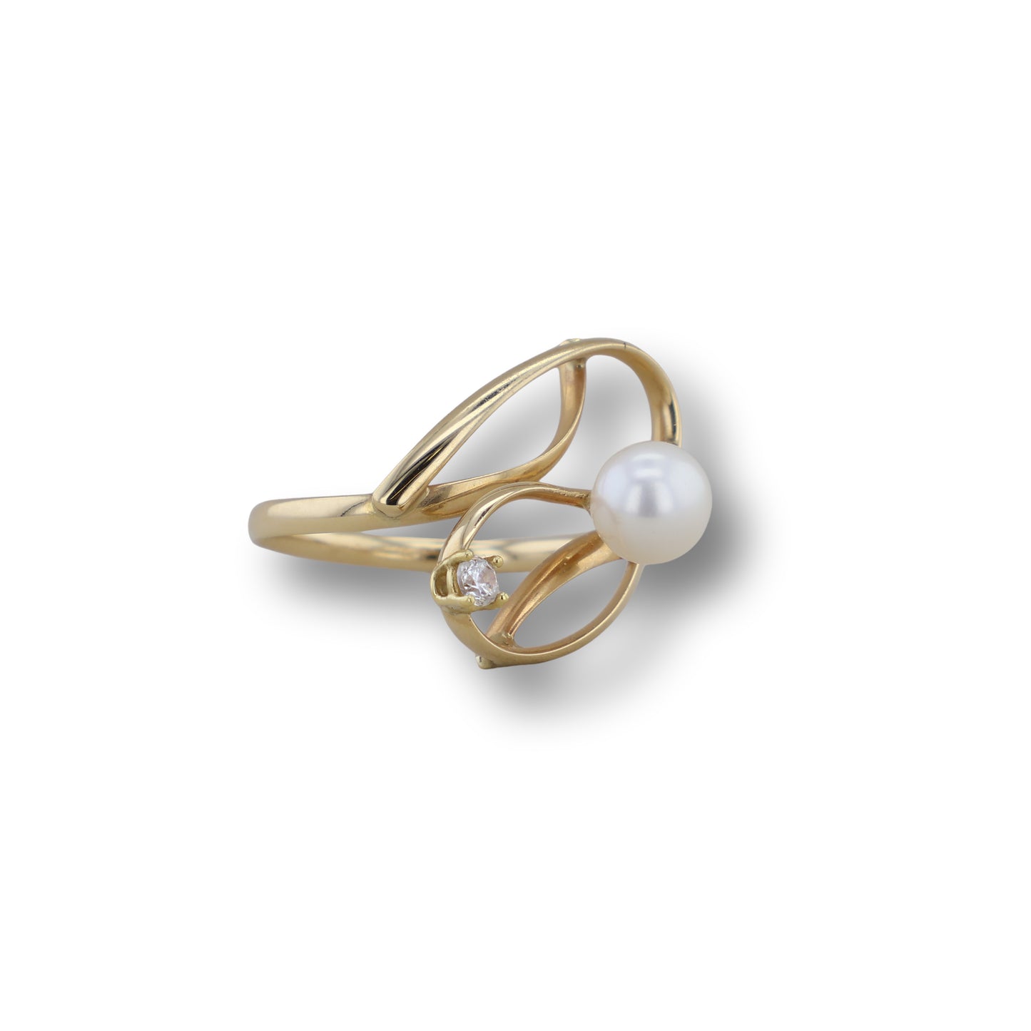 Gelbgold Ring mit Zuchtperle und einem Brillant