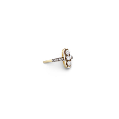 Gelbgold Ring mit 3 Brillanten