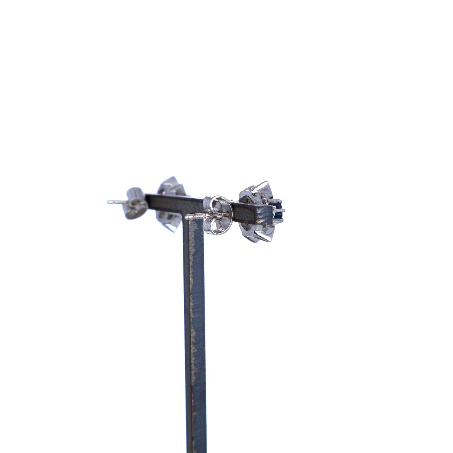 Weißgold Ohrstecker mit 2 Safiren