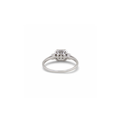 Weißgold Ring eckig mit Brillantbesatz