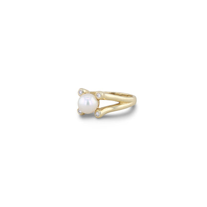 Ring mit Perle und Brillanten