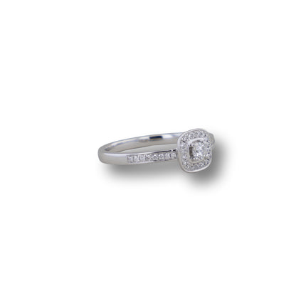 Ring eckig mit Brillantbesatz