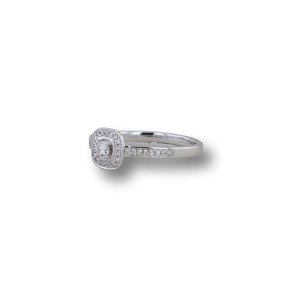 Ring eckig mit Brillantbesatz